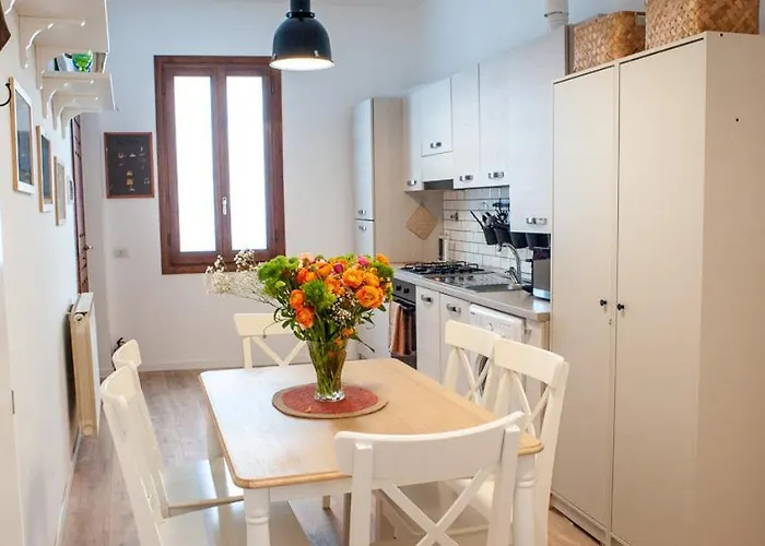 Casa Luce 66 *